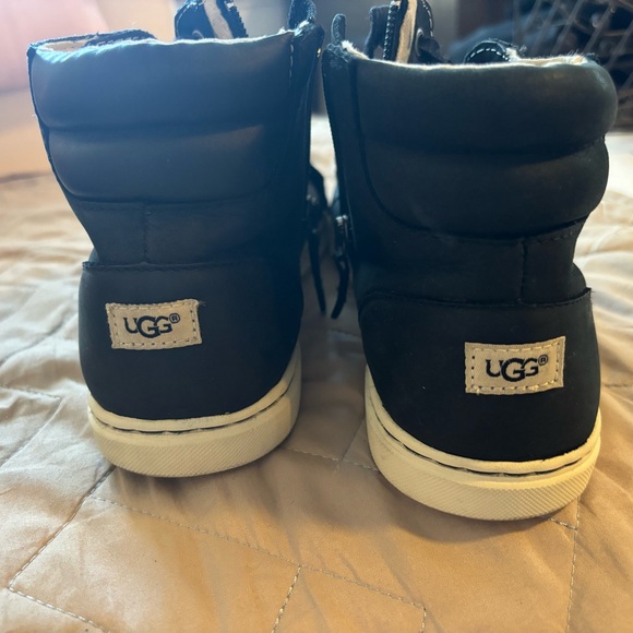 Black soft UGG booties- - Picture 2 of 4